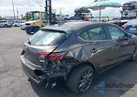 2018 Mazda Mazda3 Touring z USA, uszkodzony, nr VIN 3MZBN1L31JM182390